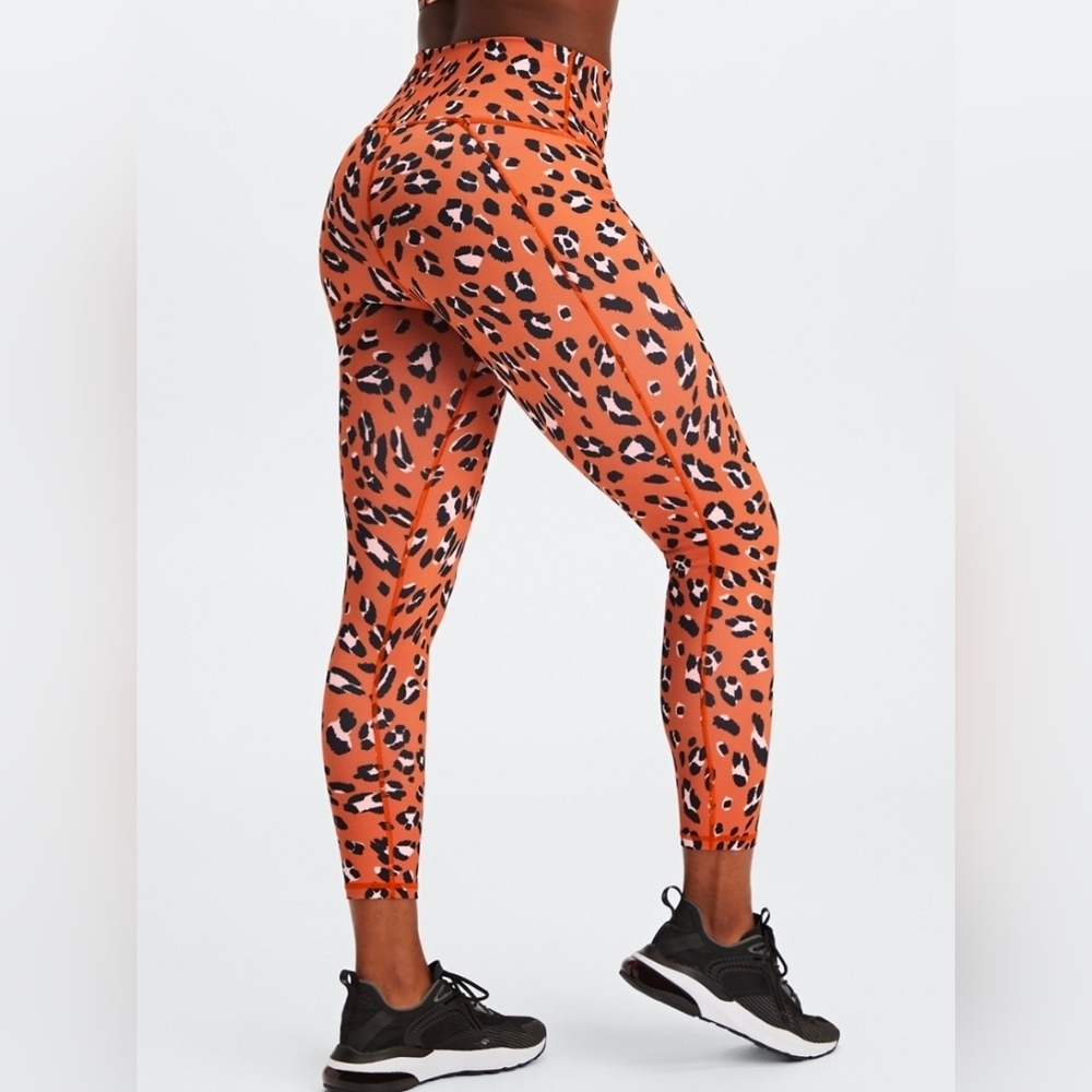 Fabletics Define PowerHold High-Waisted 7/8 Leopard Print Leggings Size 3X - Picture 3 of 16